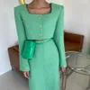Zweiteiliges Kleid im französischen Stil, Tweed-Rock-Anzug für Frauen, Vintage-Stil, quadratischer Ausschnitt, lange Ärmel, Crop-Jacke, Outwear, Split Lady, elegantes Set 231201