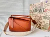 حقيبة هندسة حقيبة اليدين سلسلة ألغاز سلسلة خياطة تصميم العجل مادة صغيرة الكتف حقيبة كروسة حقيبة فتاة لطيف