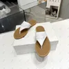 Luksusowe designerskie kobiety Sandały Sandały Flip Flops Cel Marka oryginalna skórzana moda swoboda płaska z pudełkiem i torbą na kurz 35-40