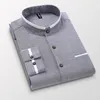 Erkekler Sıradan Gömlek Erkek Giyim Uzun Kollu Düzenli Düğme Dizli Kalın Gömlek Sıradan Katı Oxford Elbise Beyaz Gömlek Tek Yama Cep Standı 231201