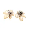 Kolczyki Dangle Piękne kwiaty projektant dla kobiet mody vintage biżuteria złoty kolor 2023 Akcesoria estetyczne