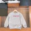 Ny Autumn Kids Hoodie Chest Letter Logo Print Baby tröja Storlek 100-160 Högkvalitativ rund Neck Boy Girl Pullover Nov25