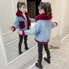 Куртки Плюшевая бархатная утолщенная джинсовая куртка Детская мода с капюшоном Однобортное теплое пальто для девочек Осень-зима Детская тонкая одежда XMP517