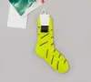 Luxe Hommes Femmes Chaussettes Designer Bas Classique Lettre BA Confortable Respirant Bas De Coton De Haute Qualité Mode Sports Quatre Saisons Chaussettes Longues 5 paires / Une boîte