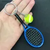 Keychains Lanyards Mini Tennis Racket Ball Keychain Fashion Sports Keyring ryggsäck Bilnyckel R231201