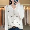 Tricots pour femmes automne et hiver trèfle à quatre feuilles brodé tricot Cardigan tenue de femme pull ample manteau col en v