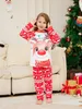 Familjsmatchande kläder Xmas Pyjamas Set 2024 Year Fashion Red Cartoon Christmas Deer Print Adult Kids PJ S Baby Romper Dog kläder 231201