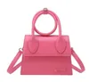 2025 Toppkvalitet Handväskor Kvinnor PU LÄDER SKULD VÄGAR Luxurys varumärke Brev Frankrike Jaquemus Handväska Tote Bag Fashion Women's Handbag Designer Crossbody Bag