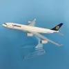 Aeronave Modle JASON TUTU 16cm Lufthansa Airbus A340 Modelo de avião Modelo de avião Diecast Metal 1400 Scale Planes Drop 231201