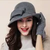 Szerokie grzbiet czapki wiadra czapki zimowe ciepło moda bok fedora lady hat kopułę elegancką damską wełnianą topper dla kobiet Bowknot Winters Hats for Women 231130