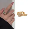 Solitaire Ring Aensoa Design Guldfärg Justerbara metallringar för kvinnor Män Charm Box Chain Crystal Belt Luxury Ovanliga smycken 231201