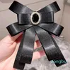 Bow Ties Women's Crystal Tie Brooch Handmade Ribbon Collar Flowers Pins Clips Korean College Style Bank Suit Shirt Accessories Gifts