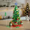 Świąteczne materiały zabawek buildmoc zimowy rok choinki ze światłami Build Building Set Santa Claus Ornament Brick Toys Children prezenty 231130