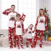 Roupas combinando para a família 2024 Natal Família combinando pijamas adultos crianças loungewear roupas tops calças 2 peças árvores de natal pijamas roupas de bebê 231130