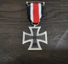 Arts and Crafts Collection of European and American handicrafts, gift giving souvenirs, collectible edition of the Cross Medal