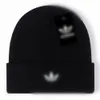 groothandel Herfst Winter Mutsen Warme Stevige Cap Casual Letter Skullies Cap