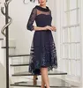 2024 Vintage Blu Navy Abito per la madre della sposa Scoop Mezze maniche Paillettes Appliques Tulle Lunghezza al ginocchio Abiti da festa per invitati a un matrimonio per le donne Taglie forti