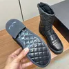 Autumn Winter Women Platform Boot Designer Classic Diamond Lattice Boots Back Zipper Metal Letter Rubber Anti Slides Thick Sole