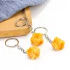 Nyckelringar Lanyards Livtro kyckling Keychains Frying Food Pendant Car Key Ring Bag Charms för vän Fun Gift Toys R231201