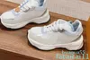 Chaussures de sport décontractées de luxe pour femmes, chaussures de sport de grande taille, populaires de styliste italien