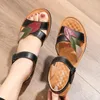 Sandaler Women Flat Sandal 2023 Leather Cross Strap Rom Style Högkvalitativa sommarskor Buckle