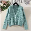 Kvinnors stickor Söta stickade pärlor Cardigan Women Fall Winter V-Neck mode koreansk tröja Lossa avslappnade Solid Wild Women Jumpers Outwear