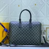 حقيبة حقيبة حقيبة مصممة فاخرة حقيبة يد محمول كلاسيكية Case Office Office Crossbody Bag Fashion Portable Bags Facs V محافظ على سفر محمول حقيبة محمولة