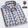 Camisas casuais masculinas versátil xadrez oxford camisa de algodão frontal bolso regular ajuste botão único vestido de colarinho grosso