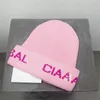 Klasik Moda Marka Tasarımcı Örme Şapkalar Kadınlar Erkek Mektubu Nakış Örgü Şapka Erkek Yün Açık Sokak Kapağı Kış Sıcak Örgü Şapka