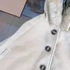 새로운 디자이너 소녀 판초 플러시 모자 칼라 아이의 옷 크기 100-150 겨울 따뜻한 어린이 코트 싱글 가슴 베이비 재킷 NOV25
