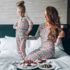 Familjsmatchande kläder julfamilj som matchar pyjamas för barn mamma far sömnkläder kostym 2024 år semester xmas kläder 231130