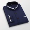 Erkekler Sıradan Gömlek Erkek Giyim Uzun Kollu Düzenli Düğme Dizli Kalın Gömlek Sıradan Katı Oxford Elbise Beyaz Gömlek Tek Yama Cep Standı 231201