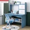 Set aus Schreibtisch, Schreib- und Lernstuhl für Kinder im Schlafzimmer