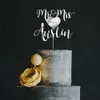 Ferramentas de bolo Mr e Mrs Cake Topper para decoração de casamento Toppers de bolo personalizados Nome Data Fontes de festa Forma de coração Boho Madeira rústica Arcylic 231130