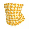 Bandana's Oranje Houndstooth Plaid Winter Hoofdband Nekwarmer Mannen Vrouwen Ski Camping Tube Sjaal Moderne Geometrische Gezicht Bandana Gaiter