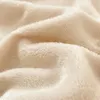 Spódnica spódniczka spódnica aksamitna ochrona materaca Zimowe łóżko pokrowce na zwykłe łóżko pościel w domu bez poduszki 231129
