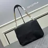 Bolso de hombro con cadena de piel de oveja, bolso para mujer, bolso de diseñador, bolso de mensajero con solapa, letras de hardware de metal, bolsillo con cremallera interna, bolsos de diseñador de alta calidad