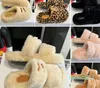 Kapcie luksusowe projektanci jesienne zimowe kobiety futra slajdy triomfea otwarte szkiełka sandałowe kapcie mody platforma Woody Flat Fur Mule Plush