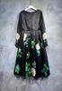 2024 Spring Floral Print Sukienka Black Long Rleeve Veck Długość kolanowa sukienki T3N291507