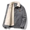 Chaquetas para hombre de alta calidad de invierno más chaqueta de terciopelo herramientas de pana parka casual moda coreana algodón de color sólido 231201