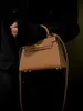 Дизайнерская женская сумка Kailys, новинка 2024 года, модная и модная сумка с уникальной текстурой через плечо
