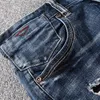 Jeans da uomo Stilista estivo Uomo Retro Nero Blu Ricamo elastico Strappato Corto Homme Pantaloncini di jeans casual vintage