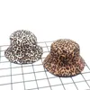 Ampla borda chapéus balde leopardo impressão chapéu pescador ao ar livre viagem sol boné para mulheres no outono inverno girlsgifts 231130