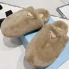 مصمم الجودة الممتاز Baotou Slippers مع Fur Fashion Winter Sandals Dark Hishaft Size 35-40 24805 24804