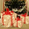 3つのクリスマス60のLED照明ギフトボックス、白い照明付きクリスマスボックスの減少、クリスタムツリーの赤い弓が付いた箱、クリスマスの装飾