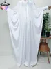 Etnische kleding in Ramadan Dubai Moslim gebed met hijab Damesmode Abaya met capuchon Volledige dekking Lange vleermuismouwen Zoom Gewaadjurk