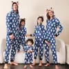 Tenues assorties pour la famille Pyjamas de Noël 2023 Hiver Maman Fille Papa Fils Vêtements Bonhomme de neige Motif Doux Vêtements de nuit décontractés Look de Noël 231201