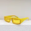 Heiße Herren-Sonnenbrille mit einfachem Rahmen, Designer-Sonnenbrille für Männer, Frauen, Mann, Retro-Brille, 2602-Stil, quadratisch, Outdoor-Modewoche, Modell, UV400-Schutzlinse, kommt mit Originalverpackung