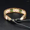 Charm armband bohemisk flätning färgglada vävda armband med tofs lyckliga boho -mönster för kvinnor rep armband vänskap