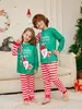 Familie Bijpassende Outfits 2024 Kerst Pyjama Volwassen Kid Baby Tops Broek 2 STKS Xmas Nachtkleding Pyjama Hondenkleding 231201